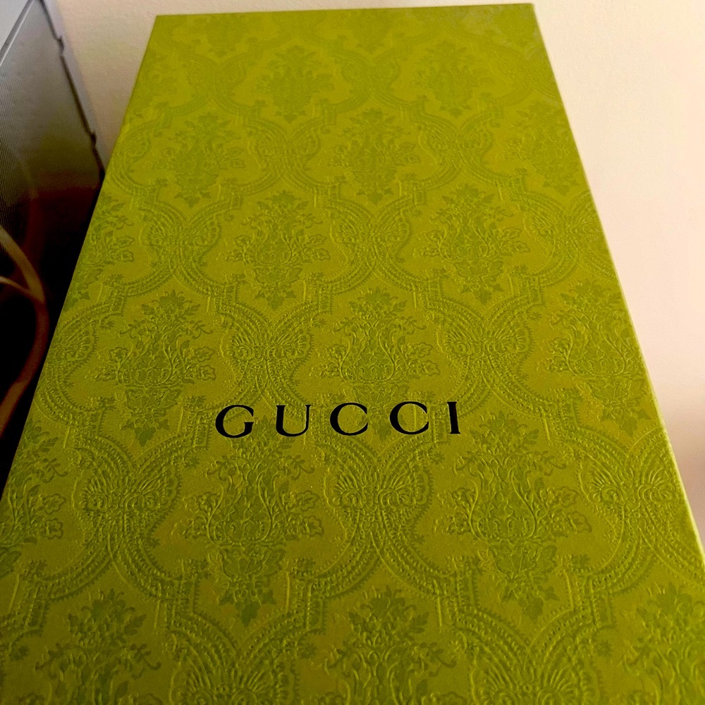 Gucci loafers only worn once for my PhD graduation (July 23). Authentic!